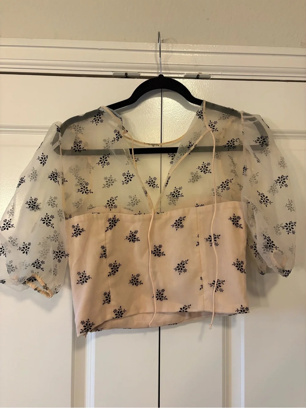 Zara Puff Sleeved Corset Top Size XS Beige Floral Crop Organza